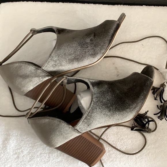 Bebe Ankle straps peep toe heels - Picture 1 of 8